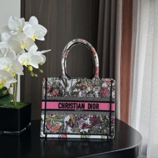 Christian Dior Shopping Bags